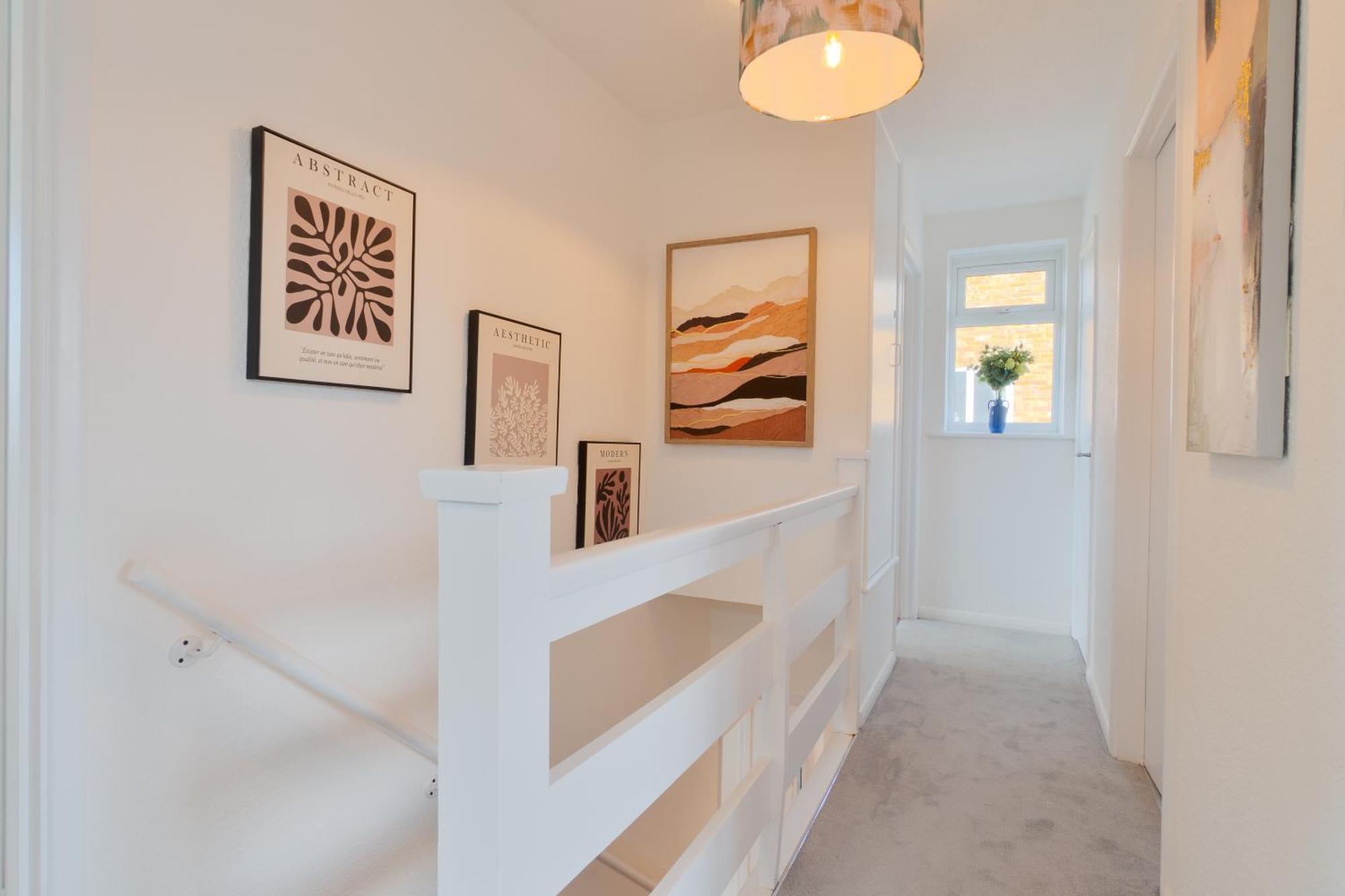 Stylish 4 Bedroom Spacious Retreat With Parking - Sleeps 10 - Families & Contractors Canterbury Esterno foto